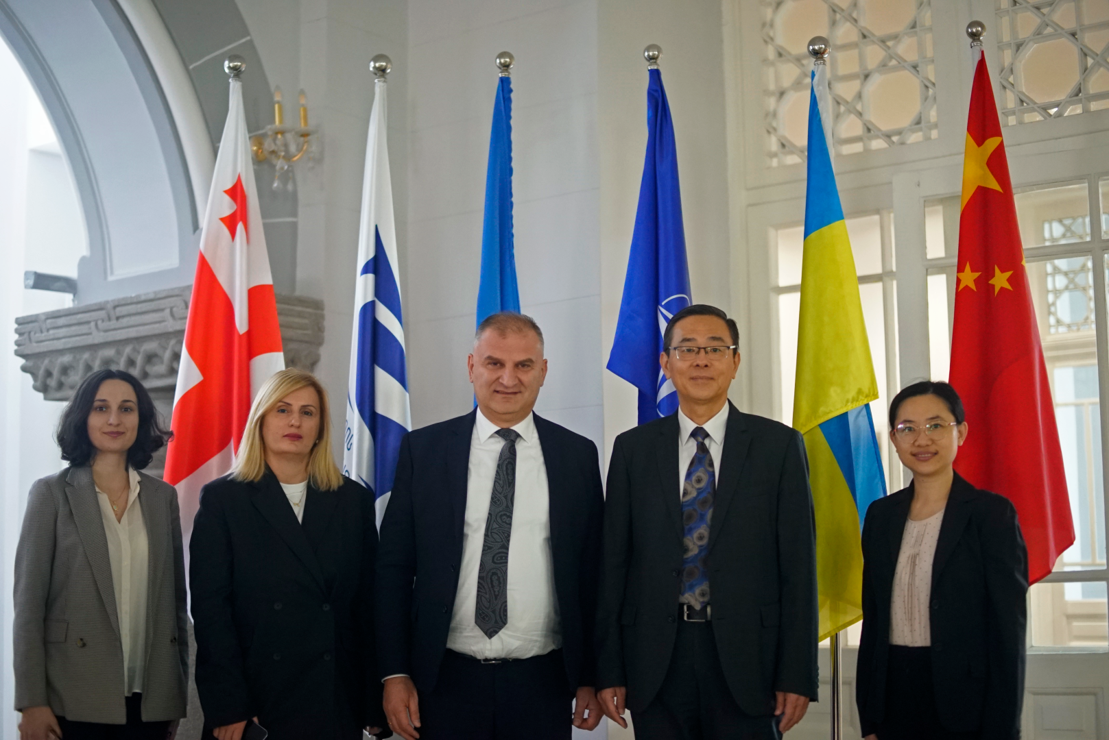 ჩინეთის სახალხო რესპუბლიკის ელჩის ოფიციალური ვიზიტი კავკასიის უნივერსიტეტში