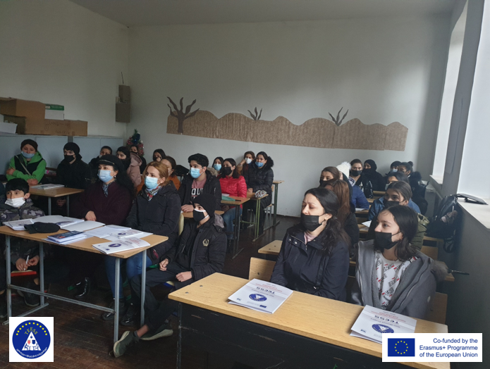  Erasmus+ ჟან მონეს პროექტი „ევროპული სწავლების სამკუთხედი“ (TEESS) მარნეულის აზებაიჯანულ საჯარო სკოლაში